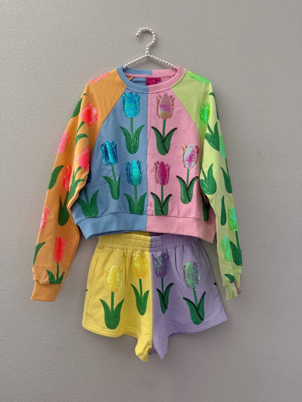 BRAND NEW WITH TAGS • QUEEN OF SPARKLES • QOS • TULIPS SHORTS SET • SIZE XS